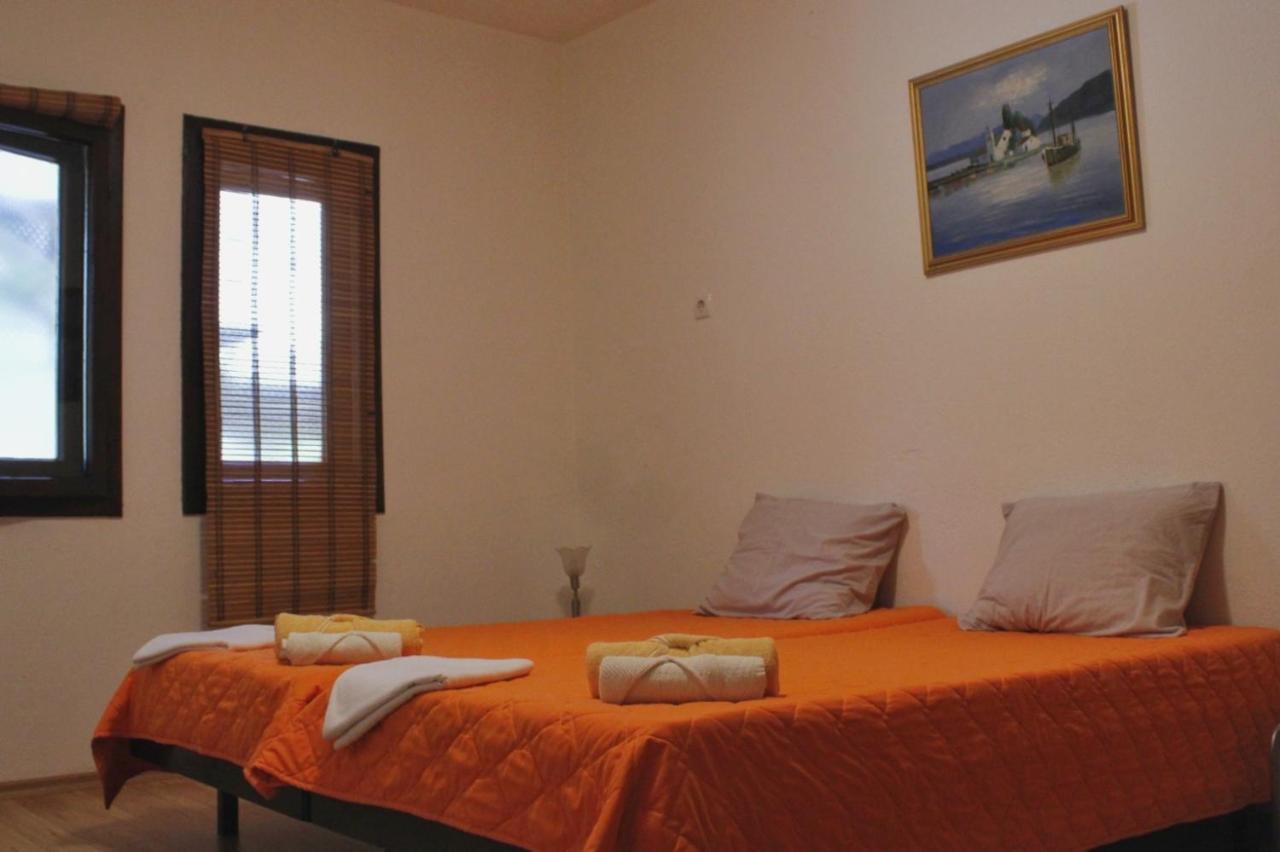 Zsh Apartment โอครีด ภายนอก รูปภาพ
